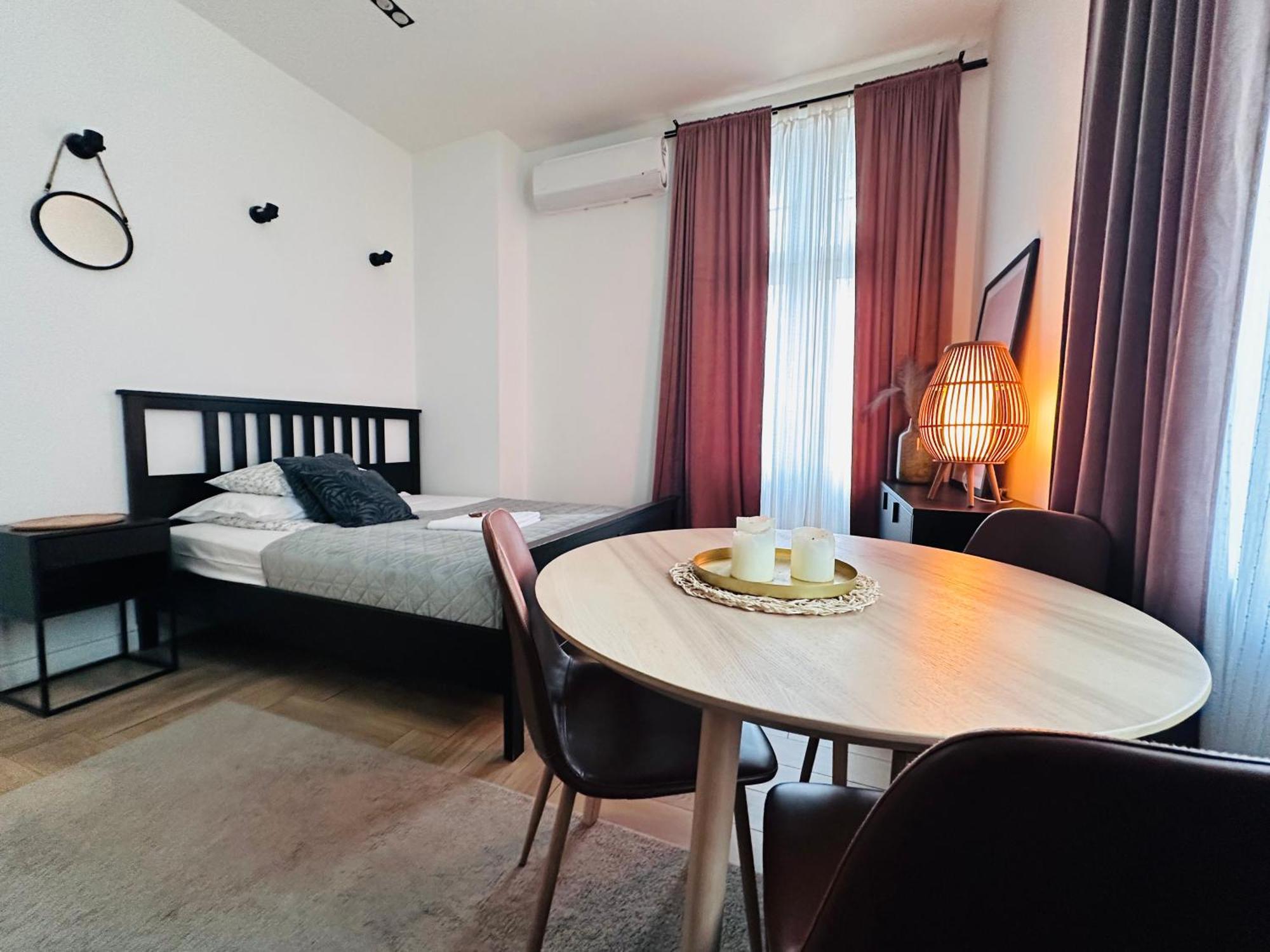 D 200m Do Plazy Apartment